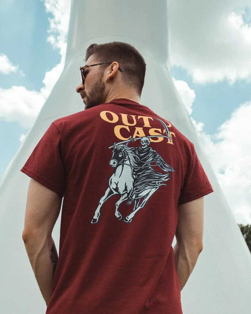 burgundy printed t-shirt